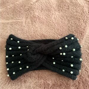 Black Knitted Headband with Pearls